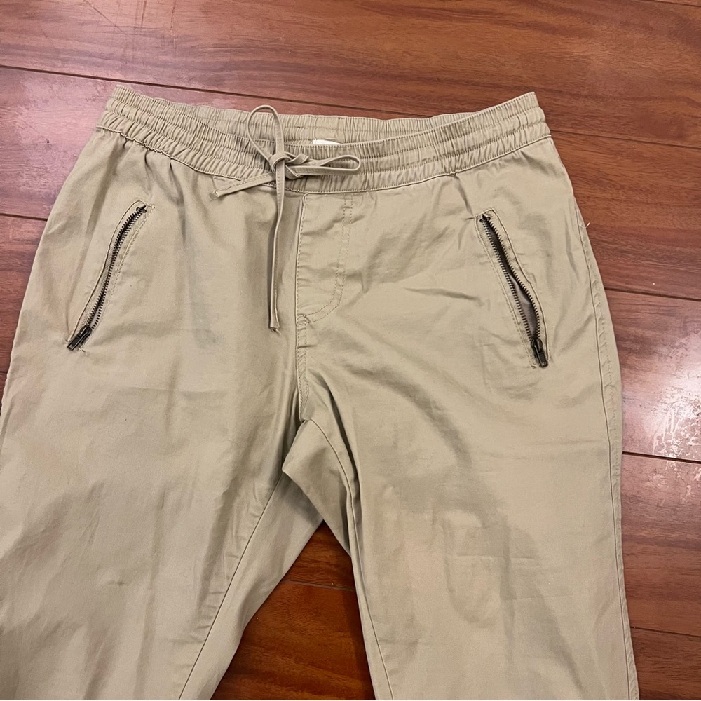 Joggers - Picture 2 of 4